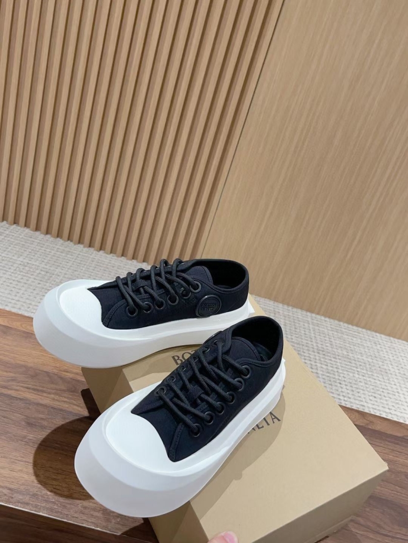 Gucci Casual Shoes